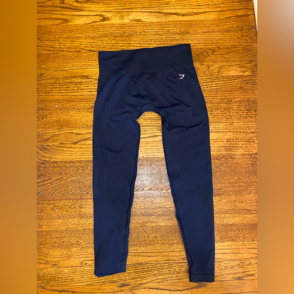 NWT Gymshark Navy Everyday Seamless Leggings (size M)
